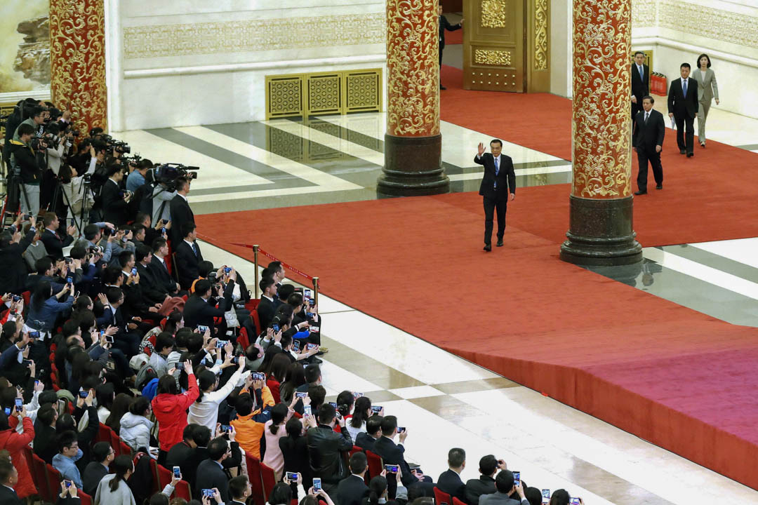 2019年3月15日，总理李克强在北京人民大会堂的两会闭幕记者会上。