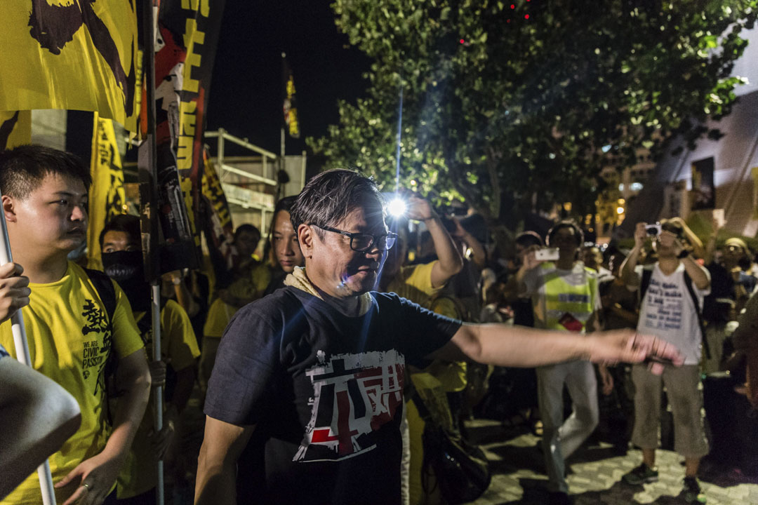 2015年6月4日，普罗政治学苑、热血公民、本土民主前线、香港本土力量等本土派团体联办“遍地开花六四集会”，有参加者批评支联会于维园的集会流于形式，多年来根本没有实际行动，因此转为支持尖沙咀的集会。