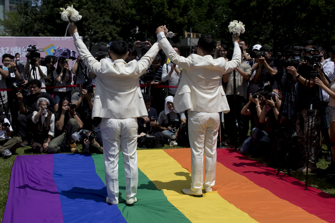 2019年5月24日，婚权平台与台北市政府民政局合办“幸福起跑线Wedding Party”，为多对同婚登记的新人庆祝。