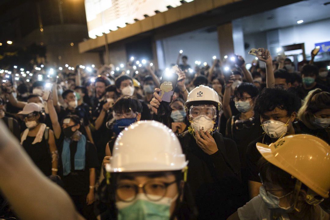 2019年6月21日，示威者首次包围警察总部，观乎当晚截至9点几的连登热门帖文，已预料他们不会发起大型冲击。