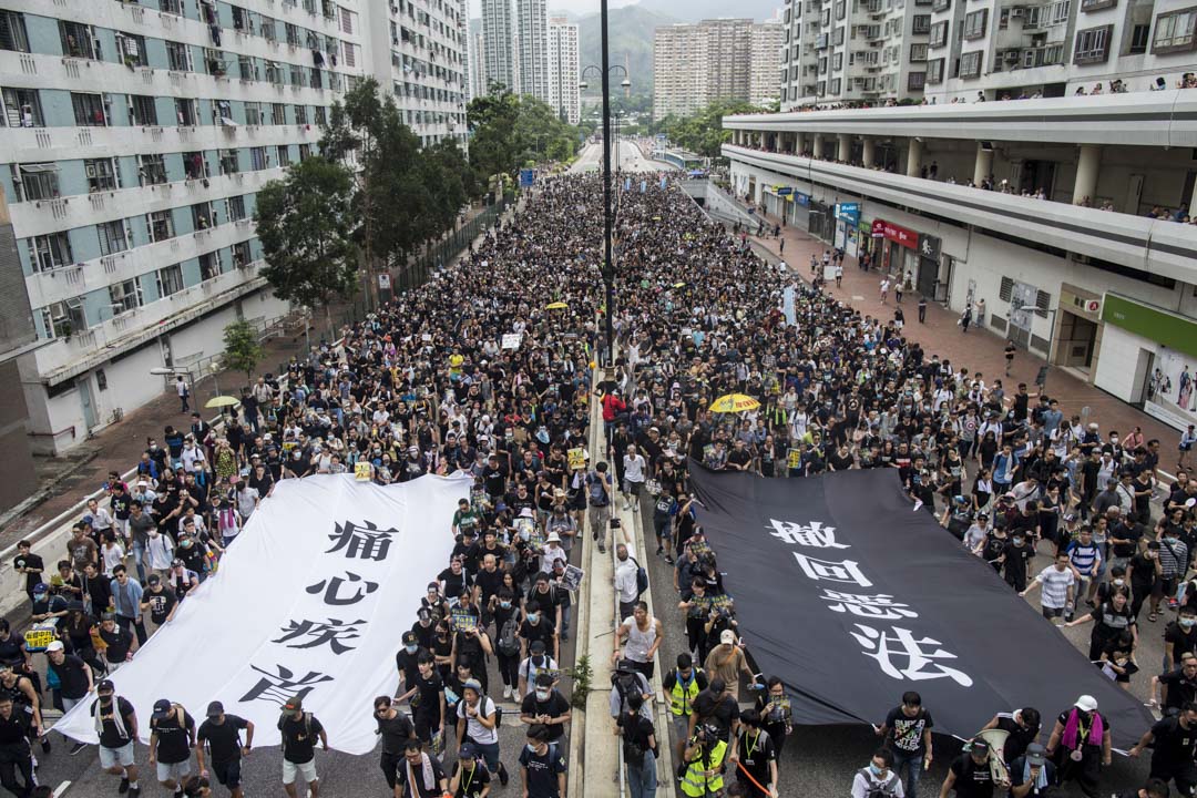 2019年7月14日，網民發起沙田大遊行，遊行組織者宣佈有11.5萬人參與。