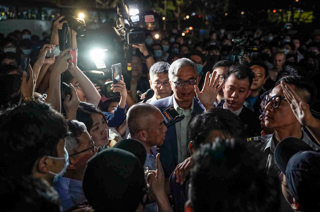 2019年11月4日，香港科技大学校长回应学生周梓乐堕楼事件。