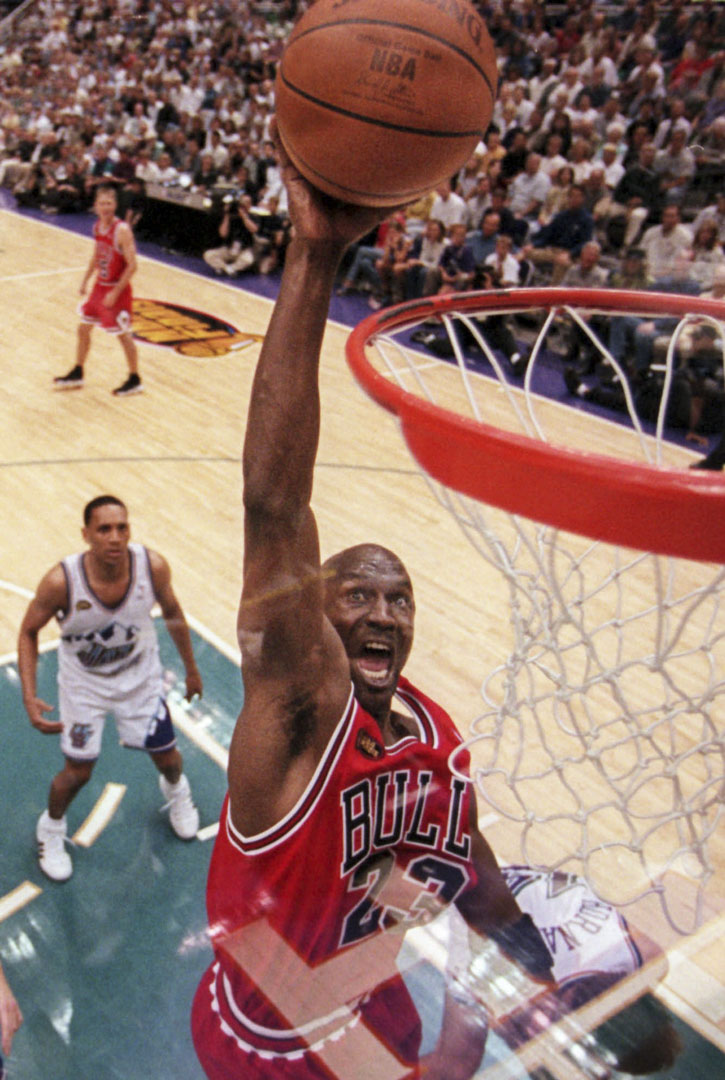 1998年6月5日，NBA總決賽，Michael Jordan帶領芝加哥公牛迎戰猶他爵士。