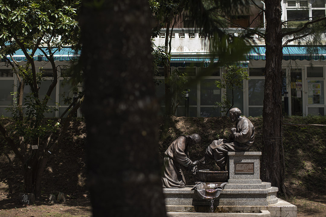 中大神学院。