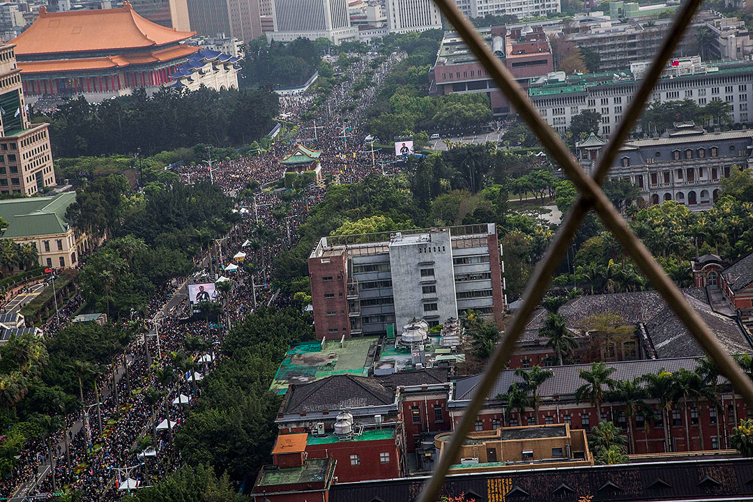 2014年3月30日，抗议者在台北集会，反对海峡两岸服务贸易协议。