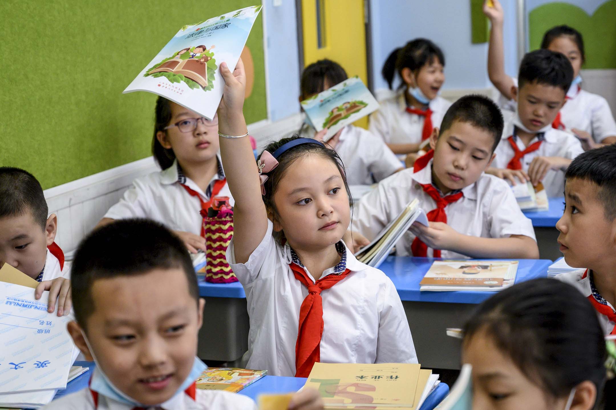 压缩的文革历史与扩张的爱国教育,中国历史教科书70年变迁| 端 压缩的文革历史与扩张的爱国教育,中国历史教科书70年变迁| 端