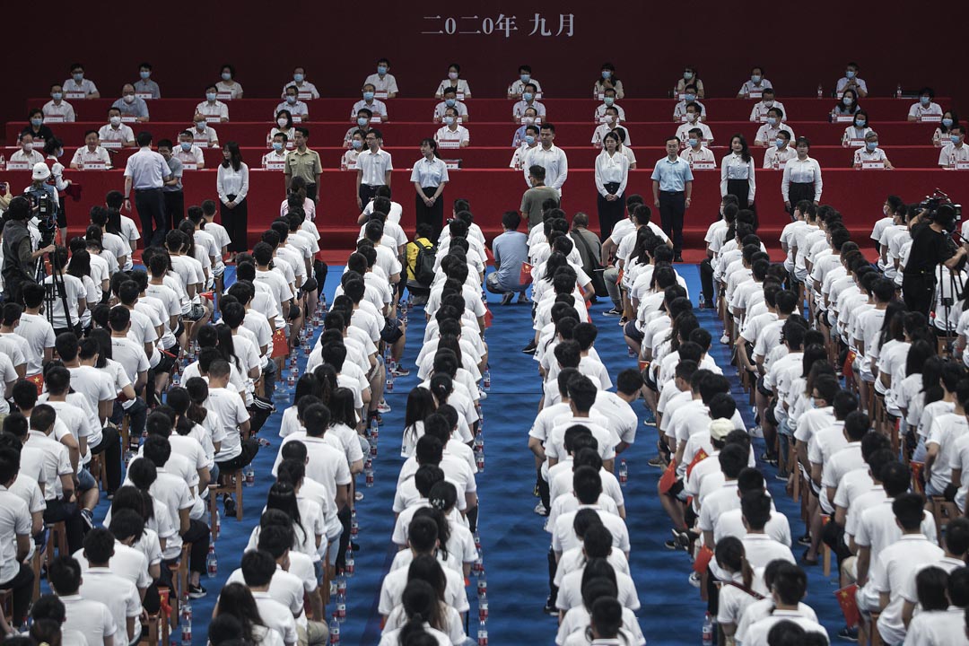 2020年9月4日，中国湖北省武汉市，华中科技大学正为7000名硕士生举行开学典礼。