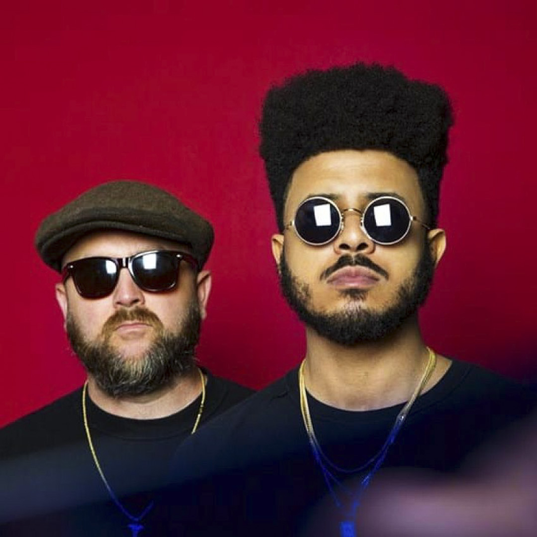 Blu & Exile。