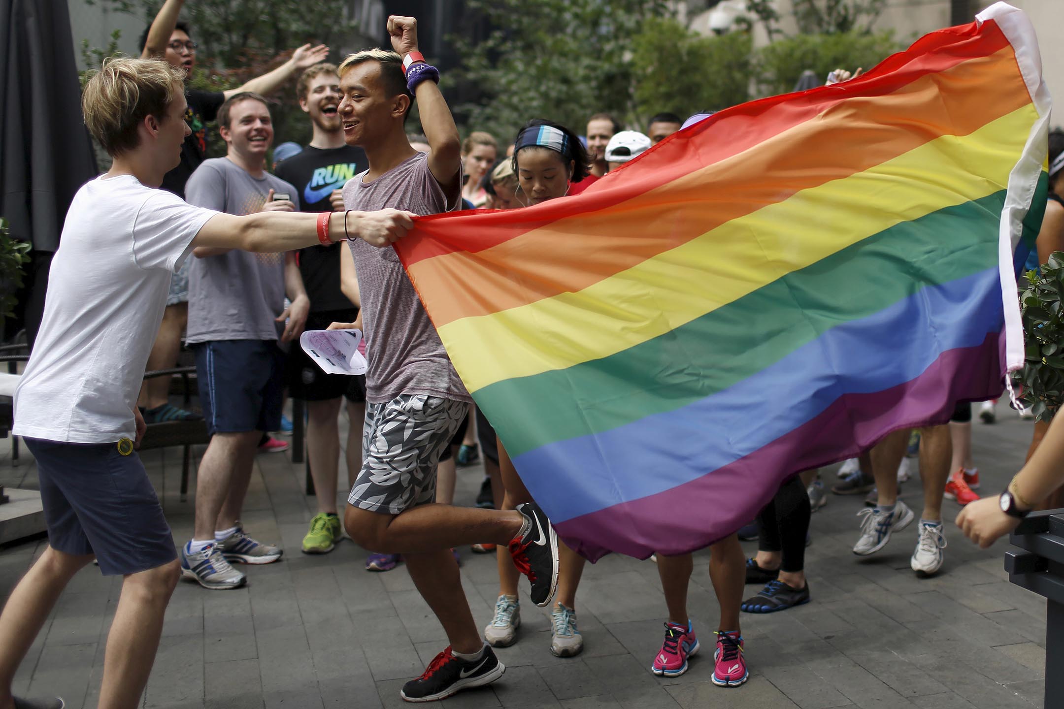 2015年6月13日参与者参加在上海举行的上海骄傲节 LGBT跑步活动。