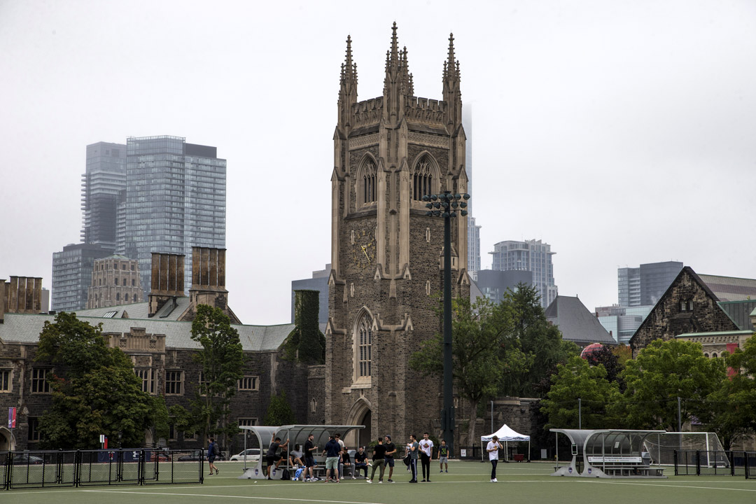 2020年9月9日，加拿大多伦多大学的运动场。