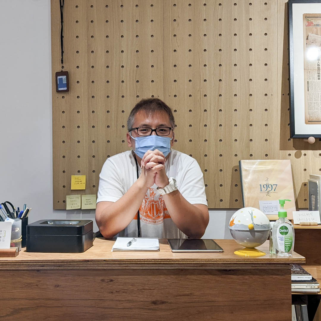 “店后谈”会邀请传媒人和作者先当半天客席店员，其中有香港记者协会主席、前《立场》副采访主任陈朗升。