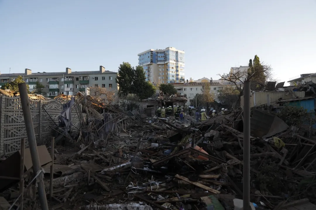 2022年7月3日，俄罗斯边境城市别尔哥罗德（Belgorod），一个燃料库存被乌克兰炮弹击中炸毁。