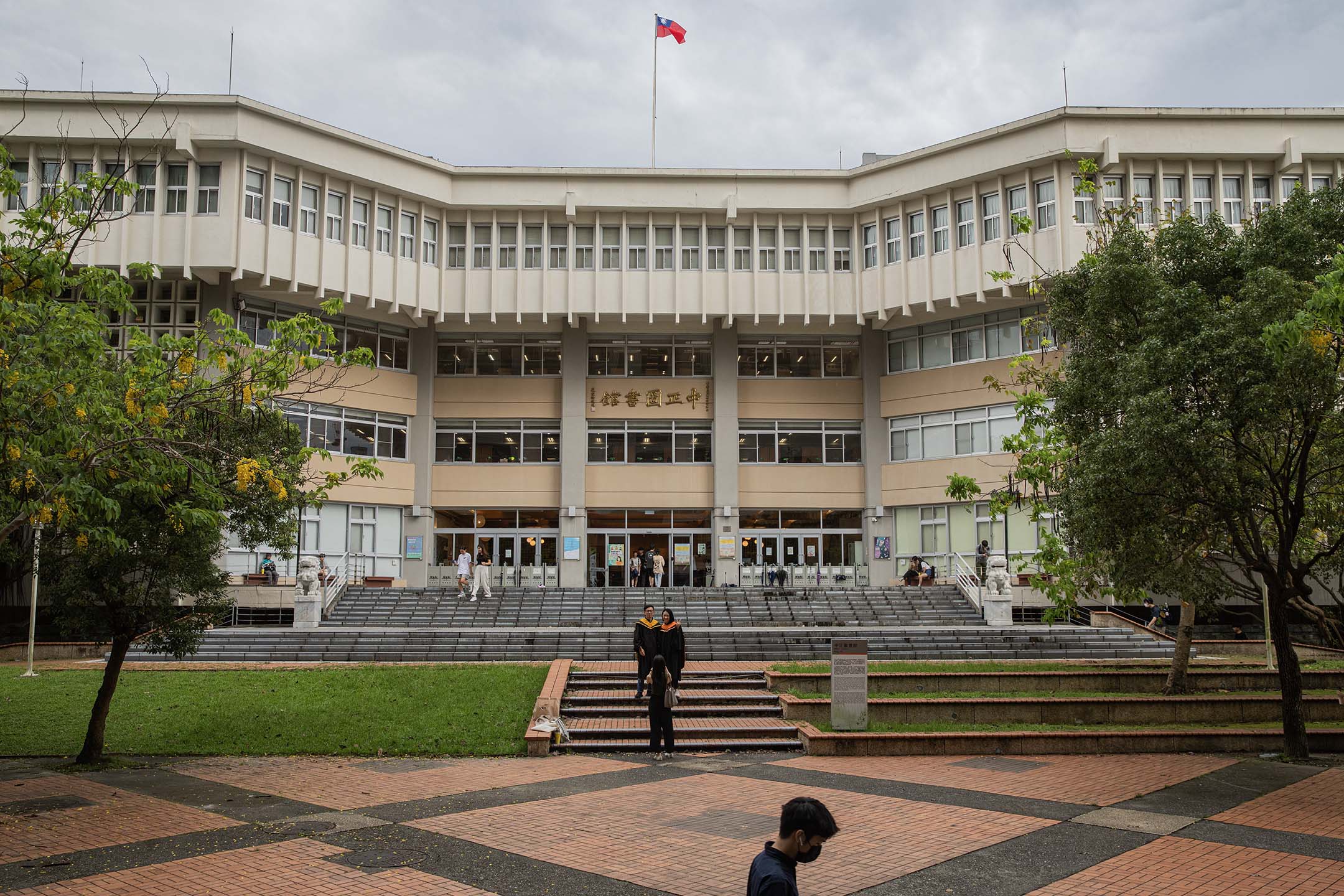 国立政治大学。摄：陈焯𪸩/端传媒