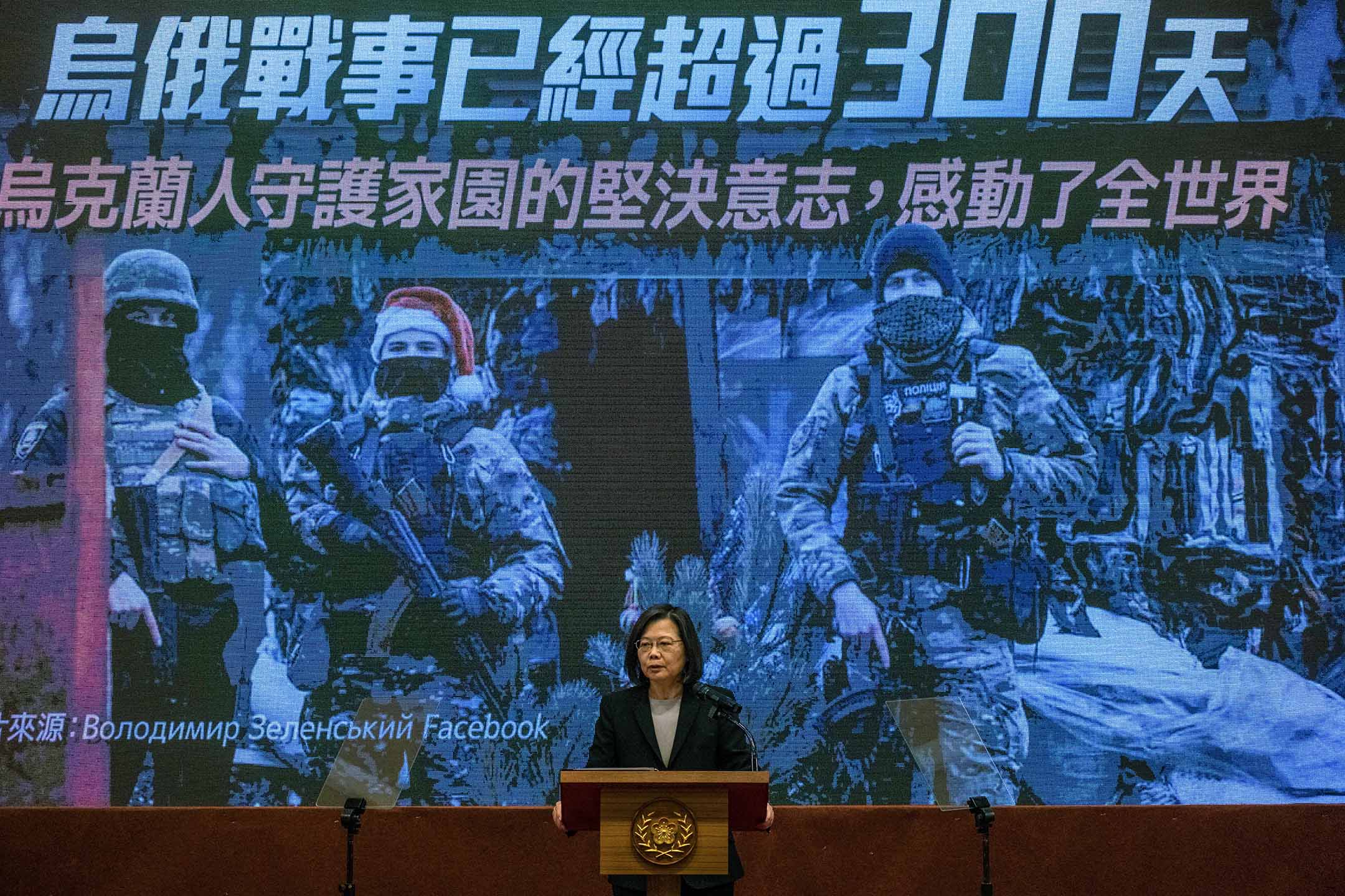 2022年12月27日，总统蔡英文于总统府举行新闻发布会。摄：Lam Yik Fei/Getty Images