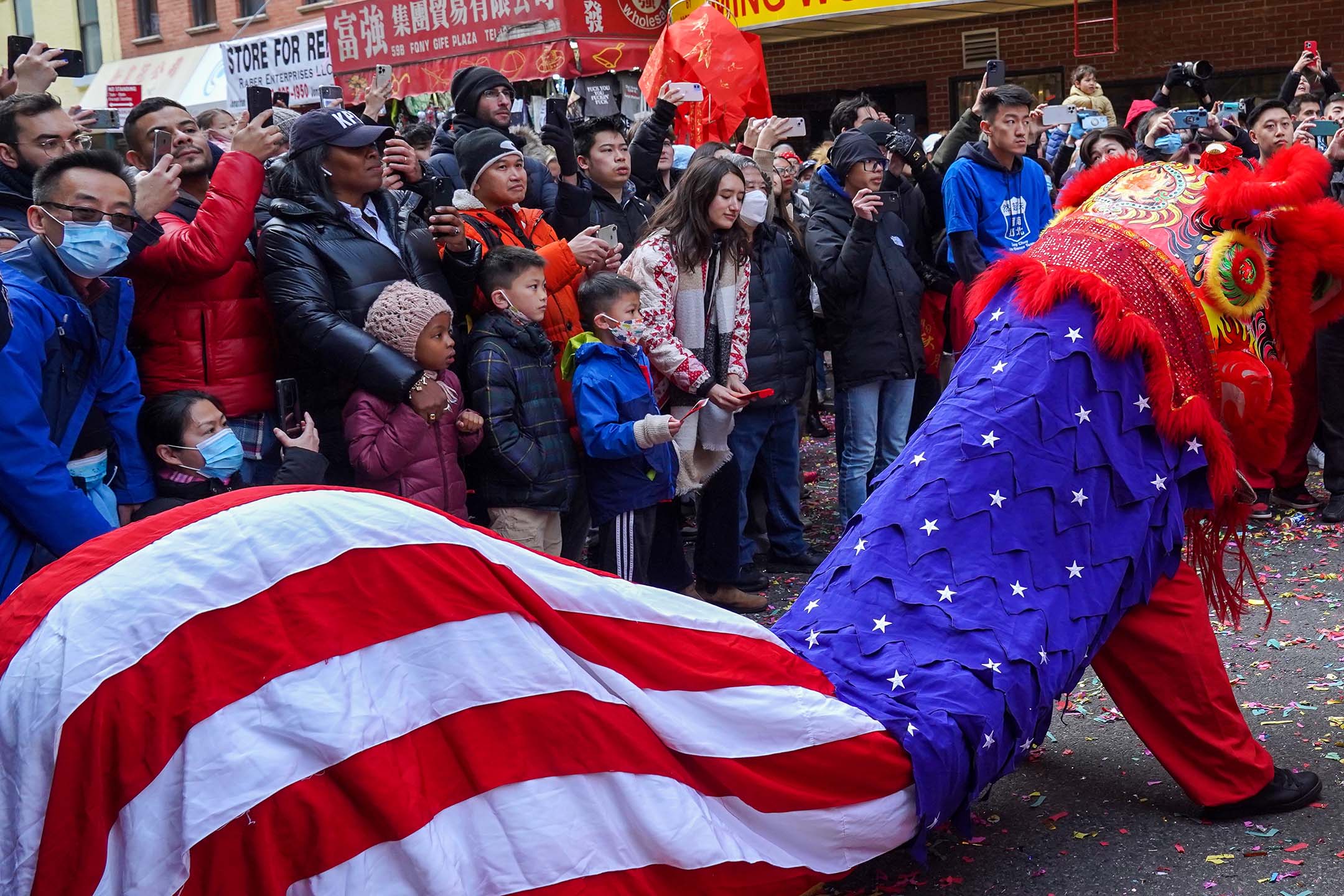 2023年1月22日，美國紐約，唐人街的居民在慶祝農曆新年。攝：Selcuk Acar/Anadolu Agency via Getty Images