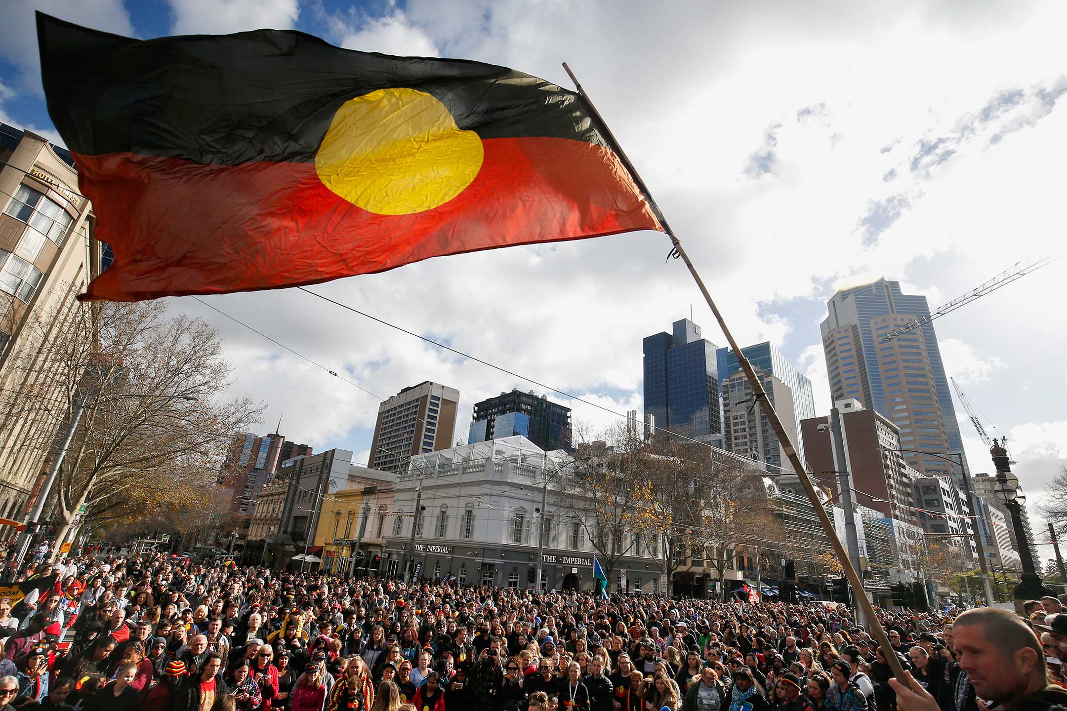 2018年7月6日，澳大利亚墨尔本，数千人参加NAIDOC游行。摄：Darrian Traynor/Getty Images