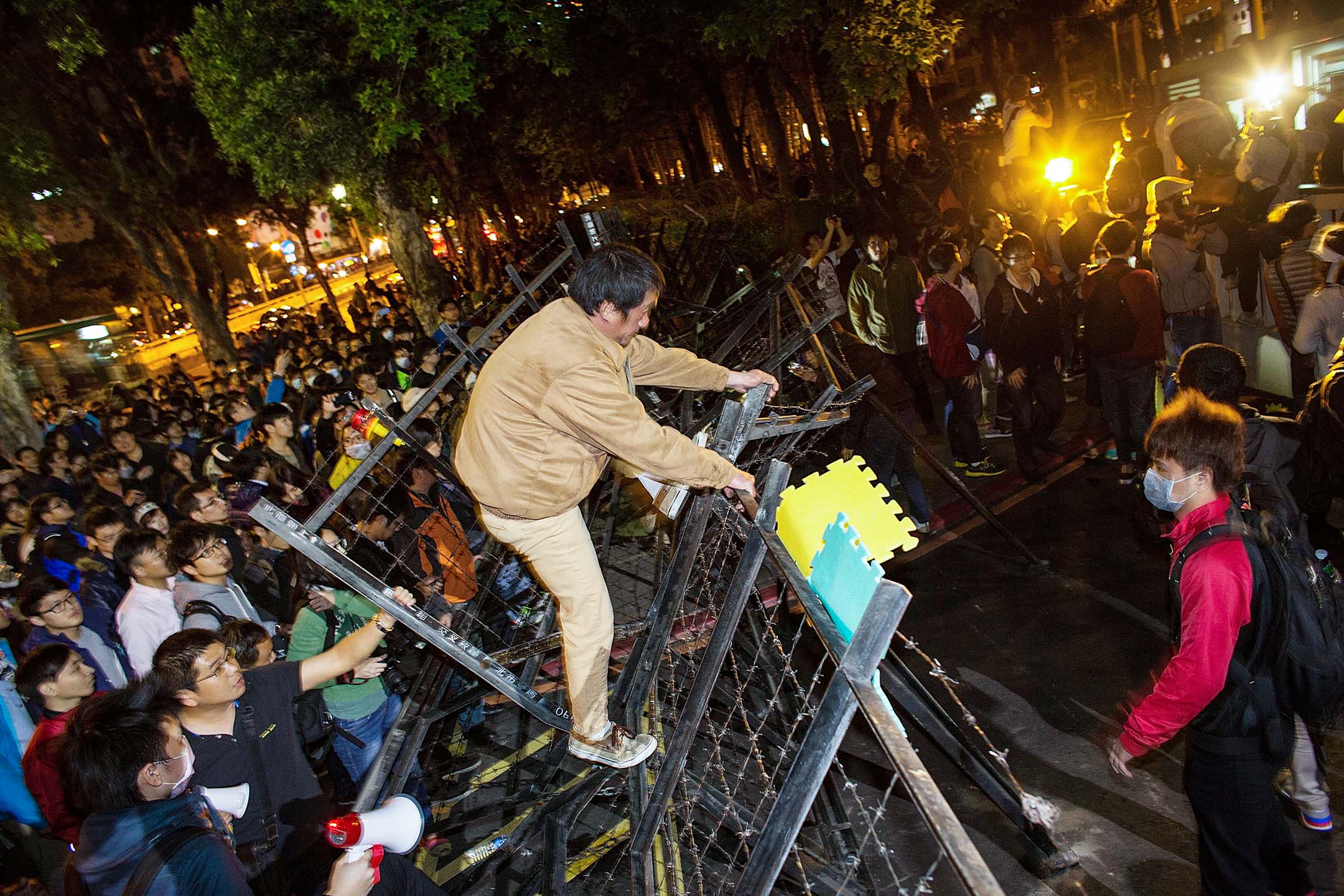 2014年3月23日，台北，示威者佔領立法院和行政院。攝：Lam Yik Fei/Getty Images