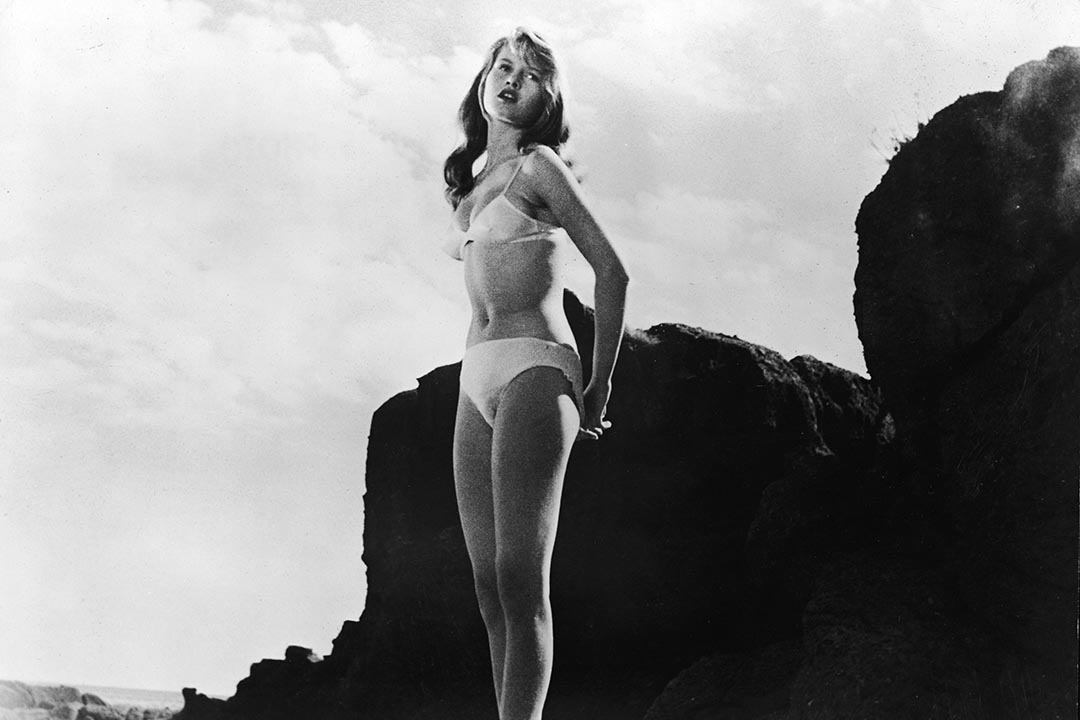 Brigitte Bardot 在 1952 年 The Girl in the Bikini 電影中的劇照