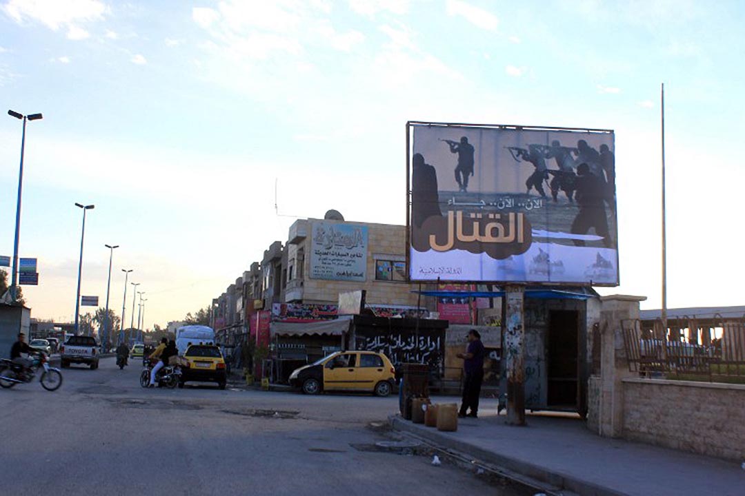 伊斯蘭國（Islamic State，IS)在敘利亞控制區拉卡（Raqqa）。攝：RMC/STR / AFP