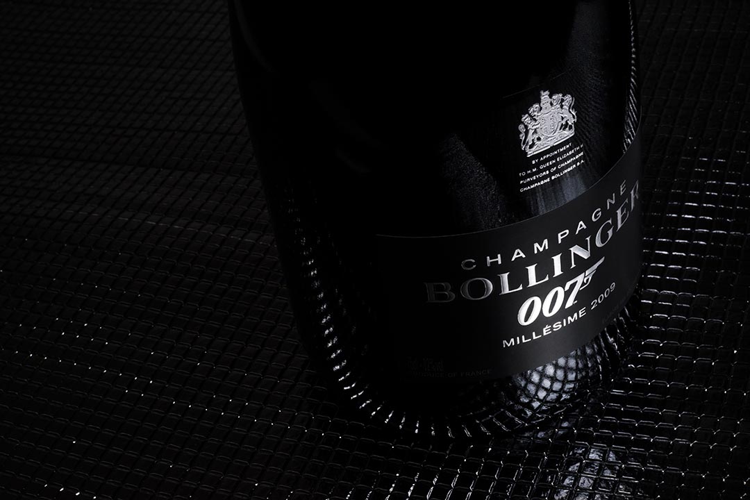 Champagne Bollinger Spectre 摄：Stephen Maturen/端传媒