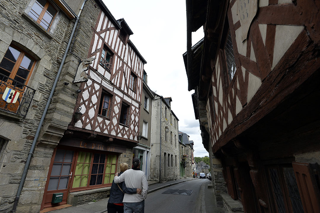 法国城市Brittany。摄:MIGUEL MEDINA/AFP 